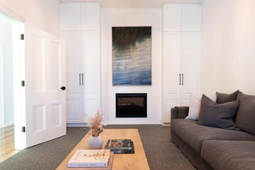 Villa Gwen: Character Home Moments from the City