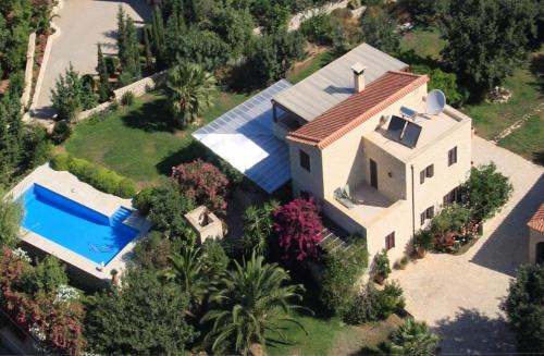 Villa Harmony, Steinvilla