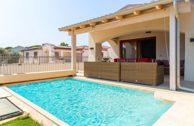 Villa Hercules - Seafront Villa