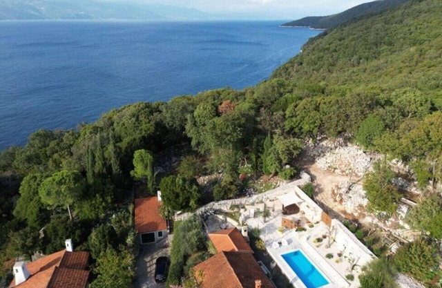 Villa Imortele aria with pool by Villas Guide