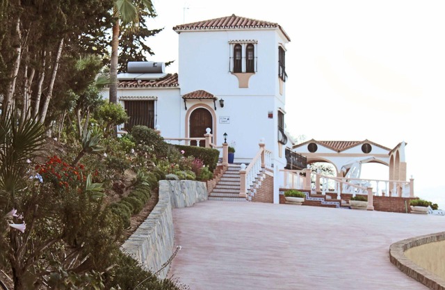 Villa in a beautiful country-garden, seaviews. Heated private pool, A/Cs, WiFi.