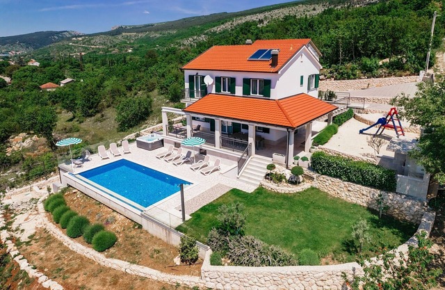 Villa in Croatia with Panoramic View