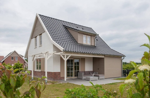 Villa in Klein Vink with Thermaalbad Access