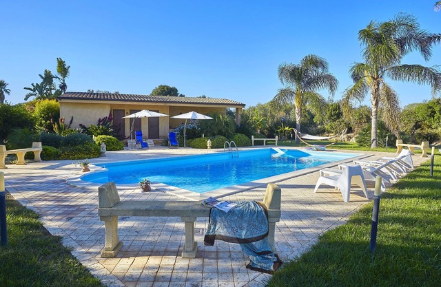 Villa in Selinunte with Pool & Olive Groves