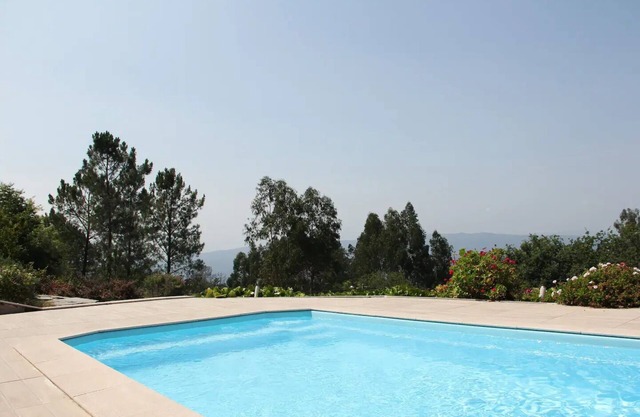 Villa in Serra do Caramulo with private pool, BBQ, and mountain views