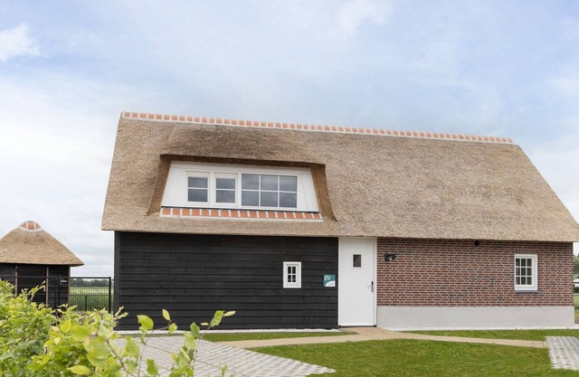 Villa in Someren with Sauna near Golf Course