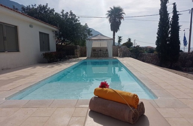 Villa 'Kochilaki Ideales Resort' with Sea View, Wi-Fi and Air Conditioning