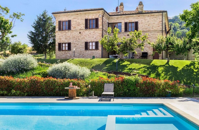 Villa La Fonte 14 with pool in the hills of Ripatransone, just 15 minutes from the Adriatic Sea