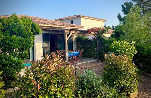 Villa La Vacca 🏡Warm welcome 🧡 heated pool 🌞beach 5' away 🏖️