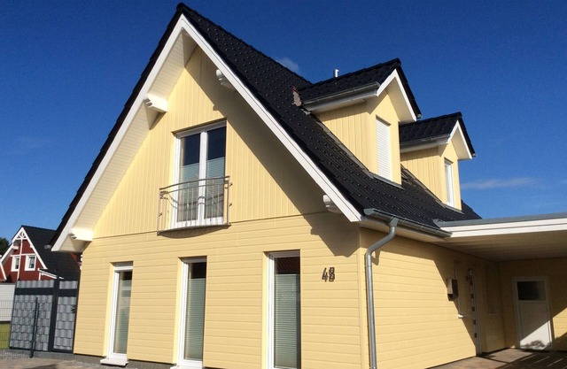 Villa Lakoste, luxury holiday home with sauna, fireplace, wellness bath and large garden