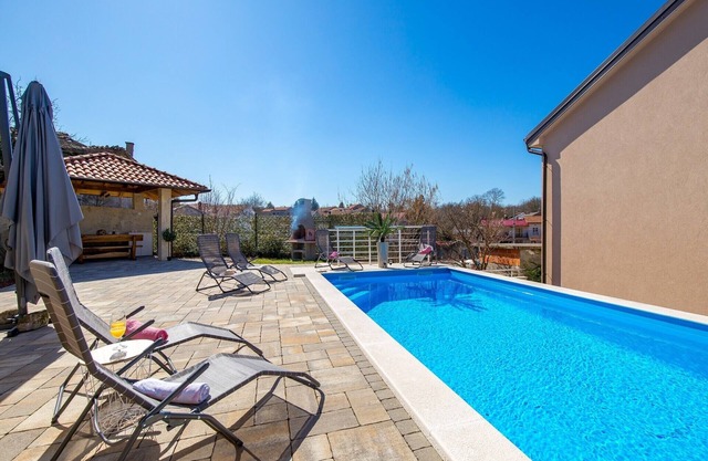 Villa Lemily - Five Bedroom with Swimming Pool