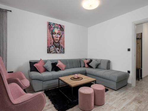 Villa Lemily - Five Bedroom with Swimming Pool