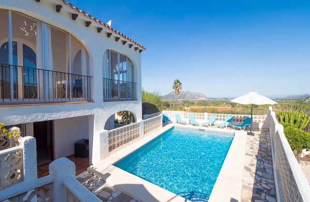 Villa Leonie, private pool, jacuzzi, 8p