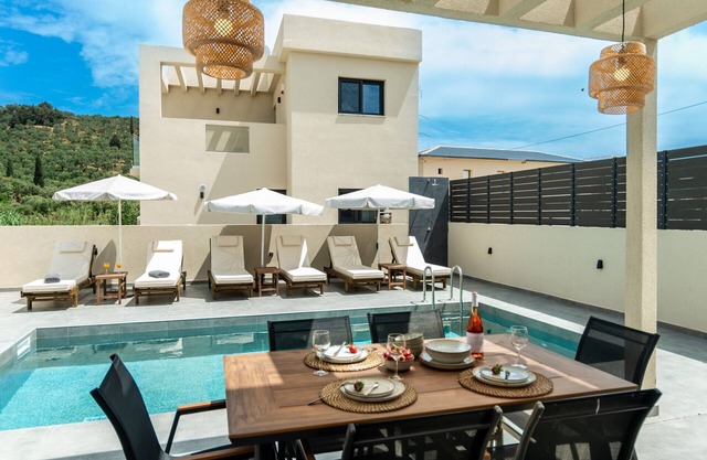 Villa Linea Verde I with private pool