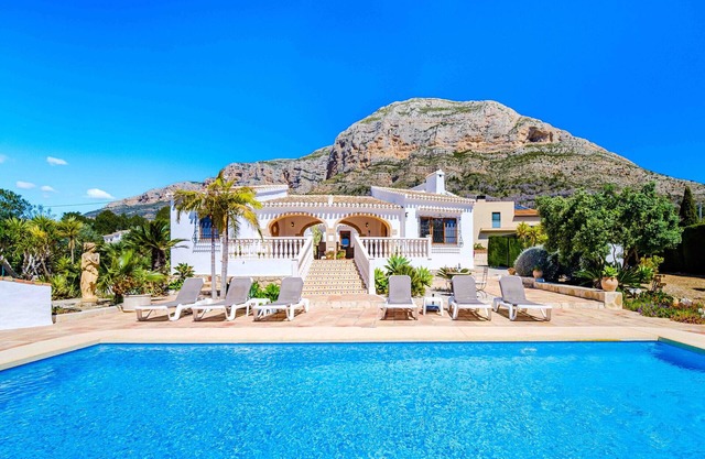 Villa Llamedos Montgo Javea, Private Pool