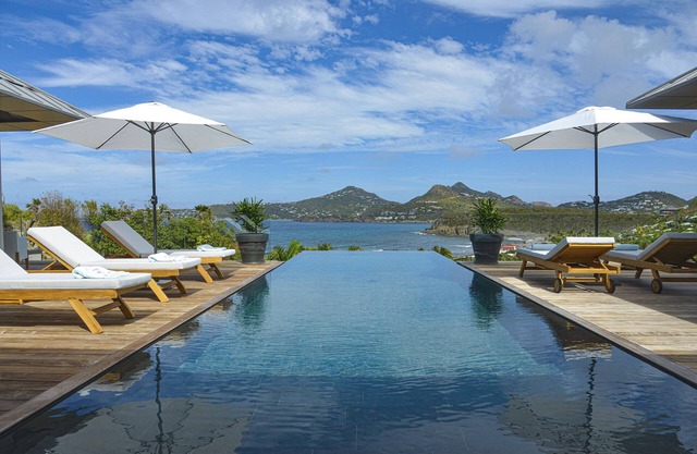 Villa Marcel, 4 to 6 bedrooms and 1 pool