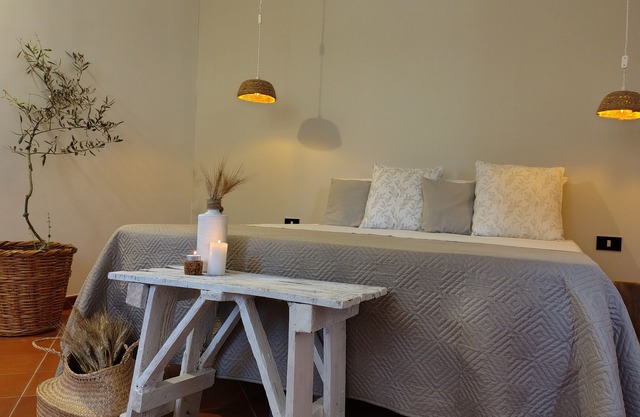Villa 'Meridiana Case Al Mare' with Sea View, Private Terrace and Air Conditioning