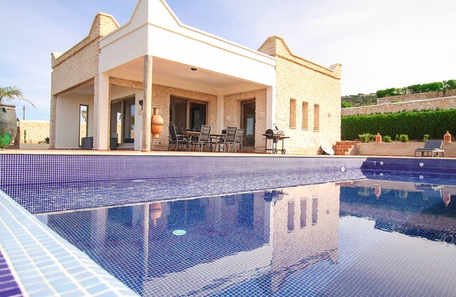 Villa Mileca - Luxurious holiday home with top location at the beach.