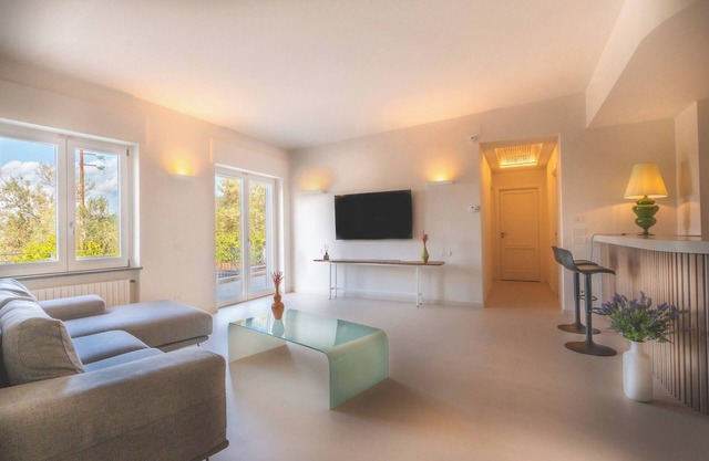 Villa Milena: Concierge by Feeling Italy