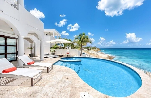 Villa Mumbai | Beach Front - Located in Wonderful Cupecoy with Private Pool