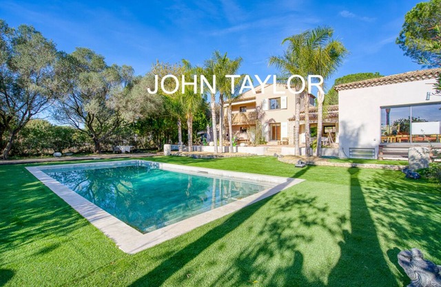 Villa Murana, swimming pool, 13 Pers. Grimaud, 15 mn from St Tropez and beaches