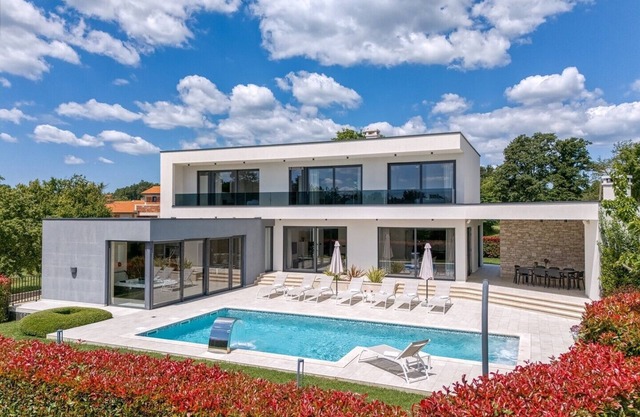 Villa Nada-Pool, Sauna and Whirlpool