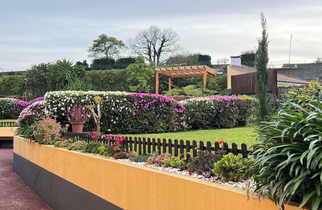 Villa Natura - with garden in S. Miguel Island (Azores)