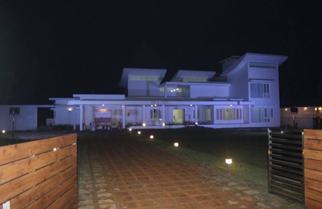 Villa near to beach.