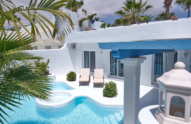 Villa Penelope with private pool , jacuzzi and excellent sun orientation