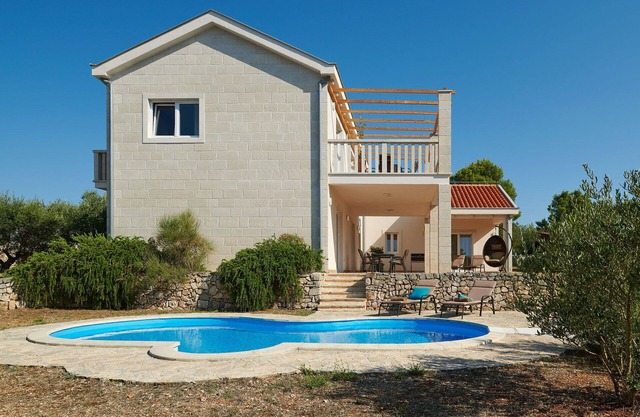 Villa Pharia with Pool II