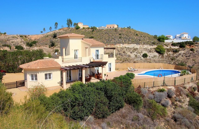 Villa Pikorua is a luxurious private home set in the mountains near to Mojacar.