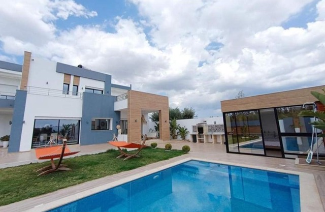 Villa piscine