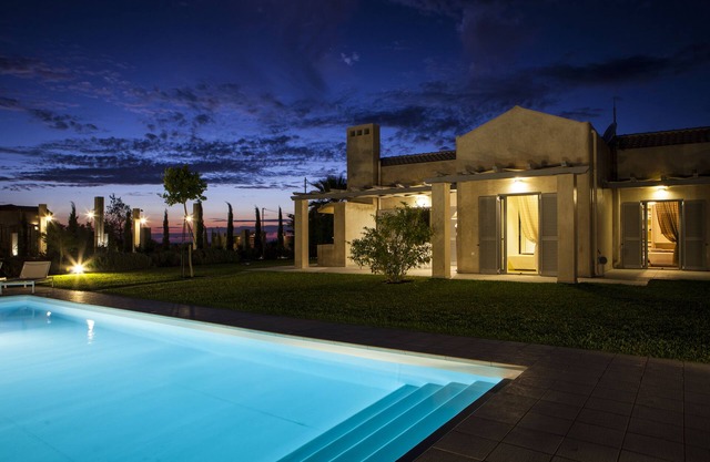 VILLA POLYXENI - LUXURY VILLA WITH PRIVATE POOL
