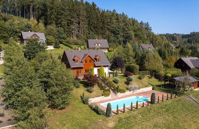 Villa+Pool, Stupna KSA450