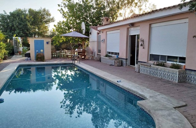 Villa private pool bbk terrace wifi quiet area 15 min from the beach