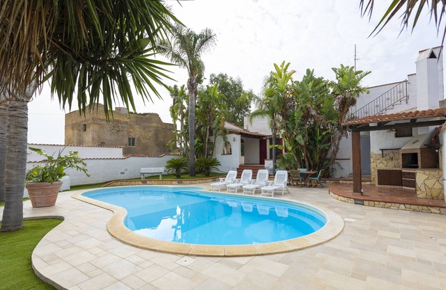 Villa "Riflessi d'Azzurro" with Sea View, Private Pool & Wi-Fi