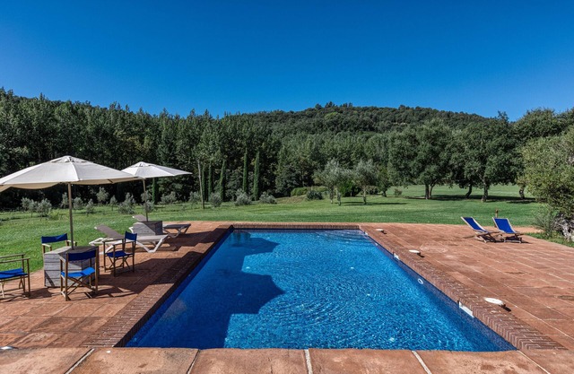 Villa 'Romana Restaurada Entre' with Mountain View, Private Pool and Wi-Fi