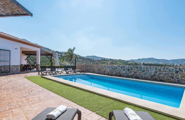 Villa Rosa de Competa Canillas de Albaida by Ruralidays