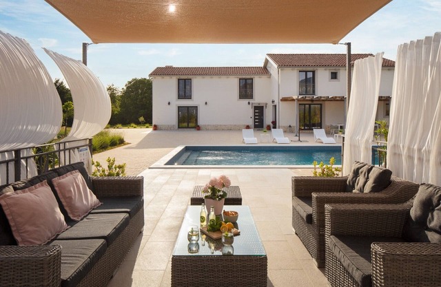 Villa Roti in Roti - Haus für 8 Personen