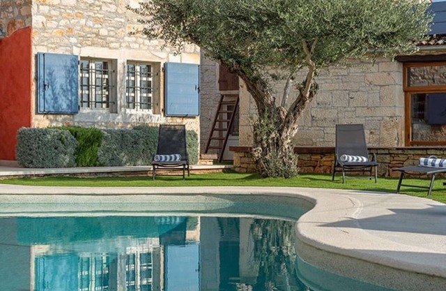 Villa Sanja- with heated pool-sauna - whirlpool