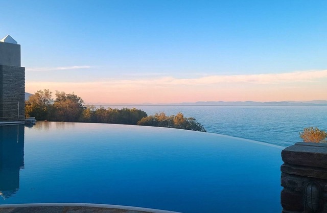 Villa Scorpio - Infinity Pool, Endless Blue Escape