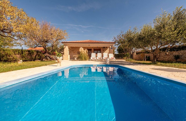 Villa Serena with pool