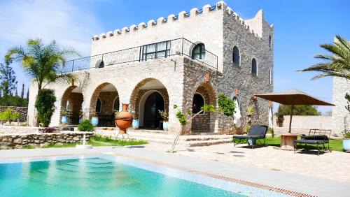 Villa Shahinaz 4 chambres, piscine & vue forêt