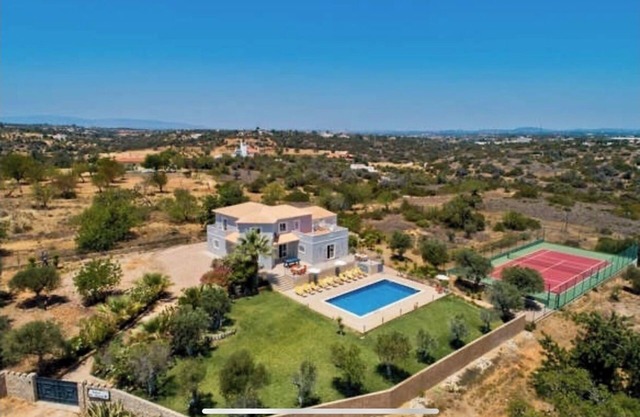 Villa Solar da Torre - Ideal for family holidays: Swimming pool and tennis court