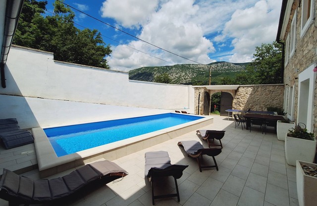 Villa Stone castle (V1621-K1) - Tribalj