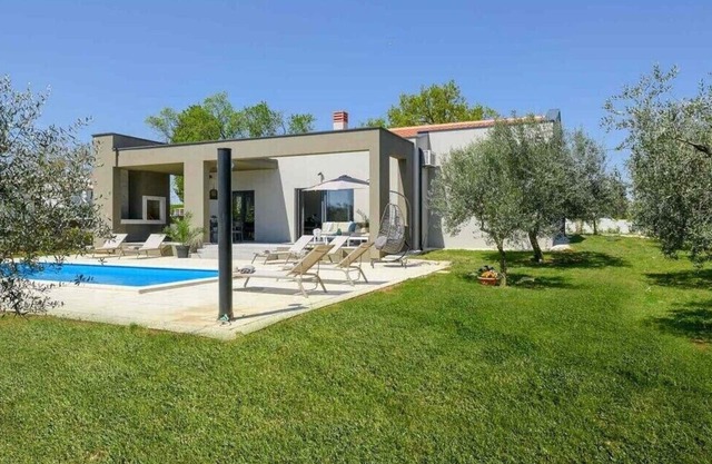 Villa Tonina – A Stylish Family Oasis with Private Pool in the Heart of Istria