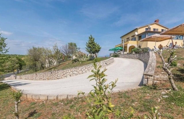 Villa Una Apartments