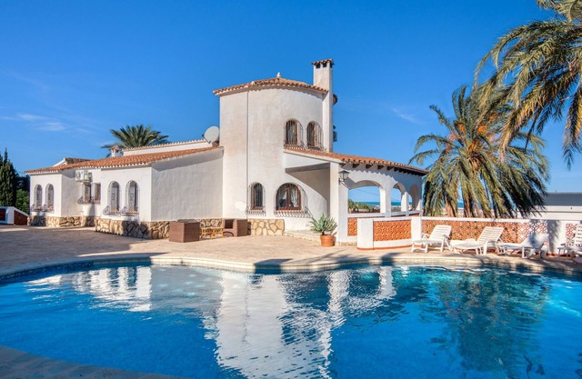 Villa 'Úrsula' with Mountain View, Wi-Fi and Air Conditioning