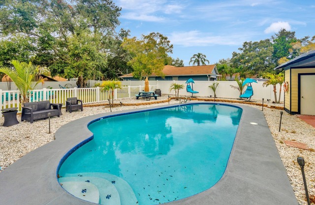 Villa Valentino Luxury 8BR Villa with Heated Pool