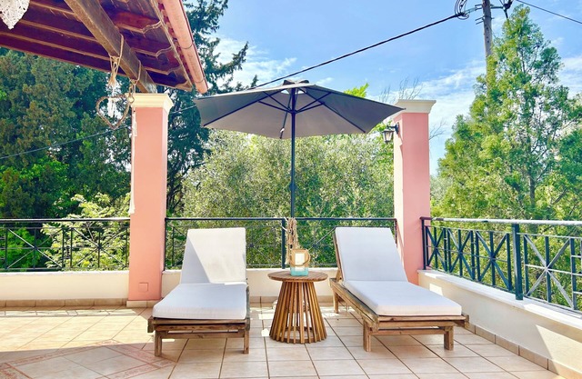 Villa Valia Seaside (Coastline-Beach access-Nature-Ipsos bay Corfu)
